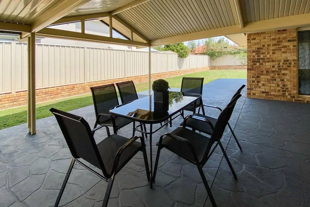 Holiday home Executive And Family Home Large - Flinders View 24 Ipswich